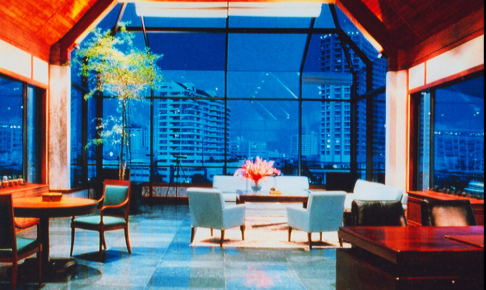 Pimarn Chaopraya — Interior Night View